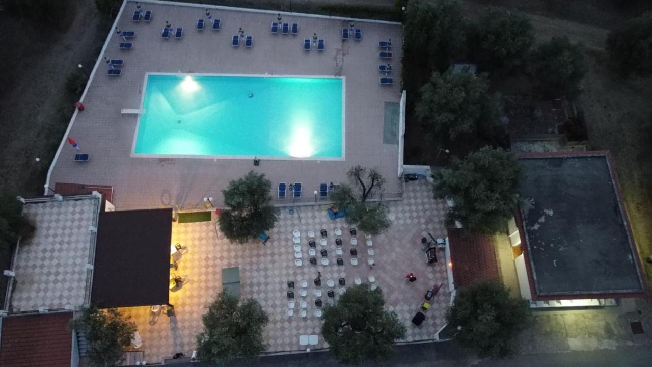 Funno Delle Noci Hotel Peschici Bagian luar foto