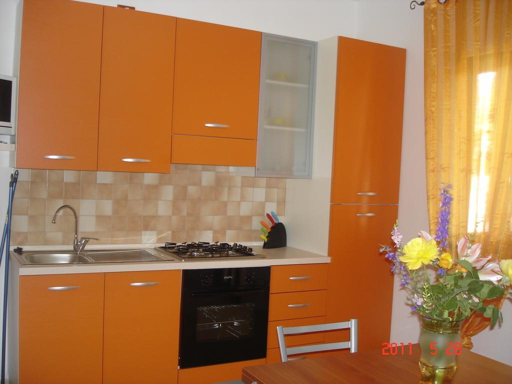 Funno Delle Noci Hotel Peschici Ruang foto