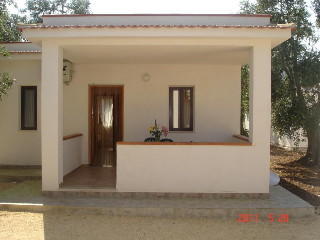 Funno Delle Noci Hotel Peschici Ruang foto