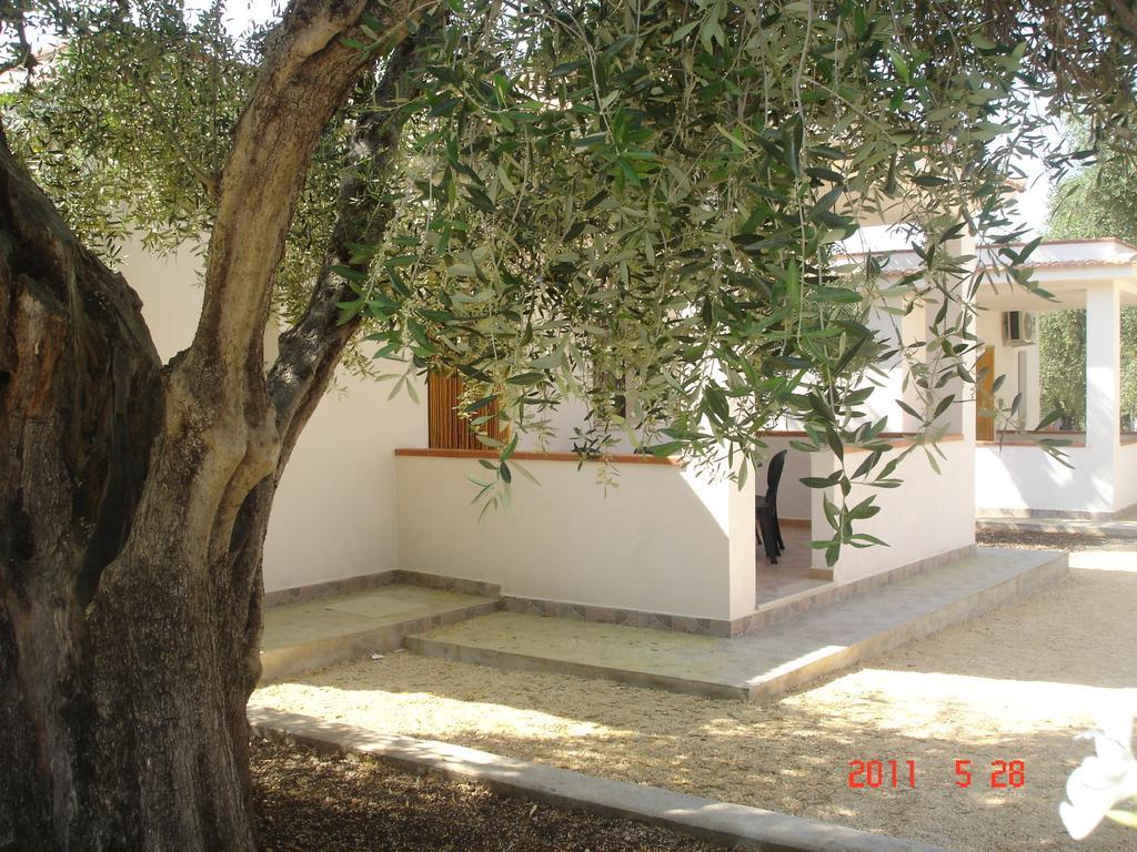 Funno Delle Noci Hotel Peschici Bagian luar foto