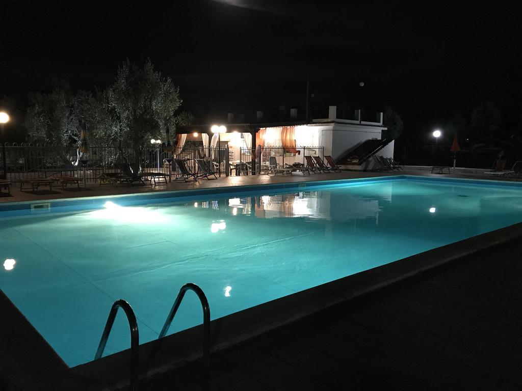 Funno Delle Noci Hotel Peschici Bagian luar foto